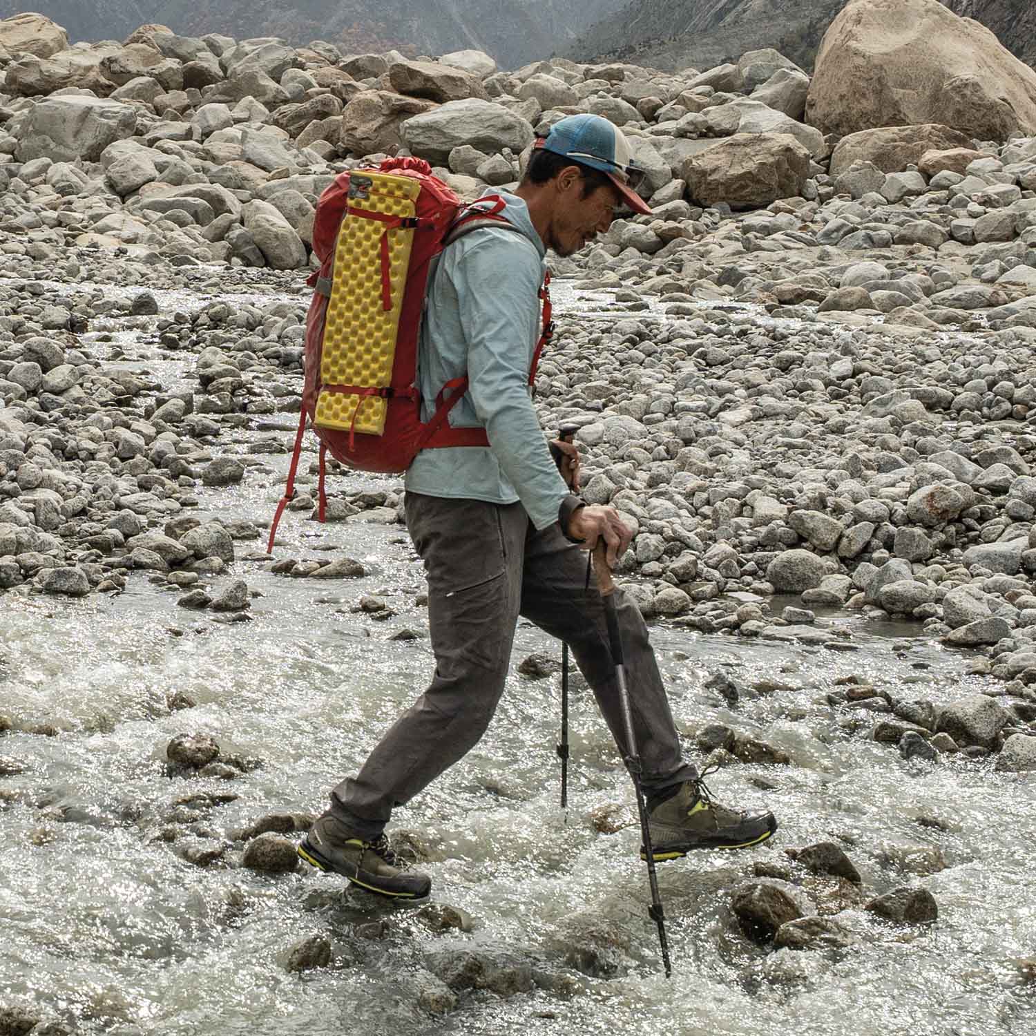osprey backpack daylite plus Tumbleweed Yellow/Tunnel Vision Shop All Inhouse Style:CYBERSPACE GALAXY CALCUTTA 3700 Prym1 Squall free DWR coating