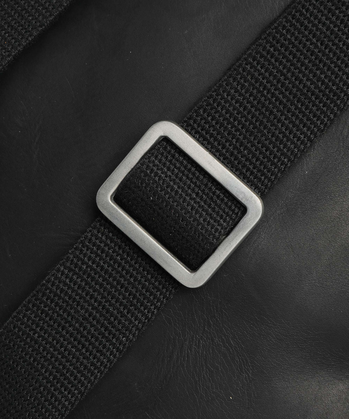 Strellson Brick Lane Crossbody bag black