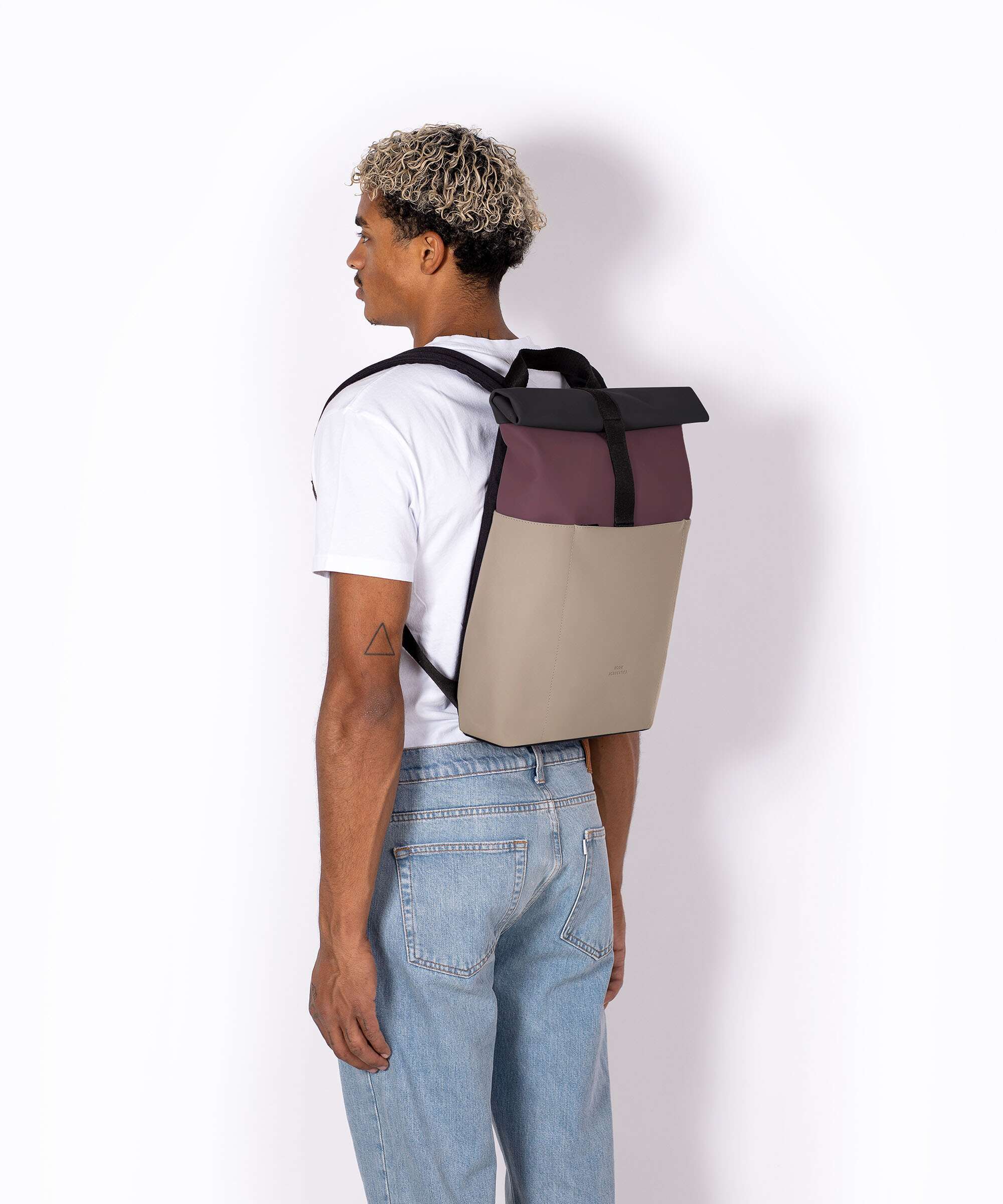 Ucon Acrobatics Aloe Hajo Mini Rolltop backpack sand/black