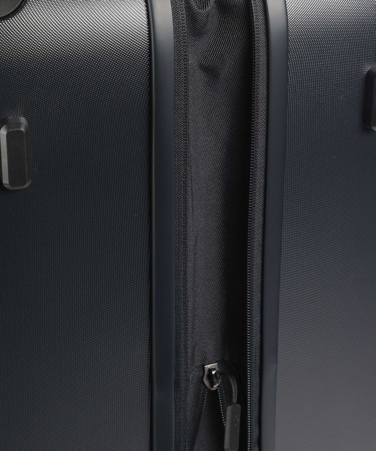 Mandarina Duck Smart Duck Spinner (4 wheels) dark gloss