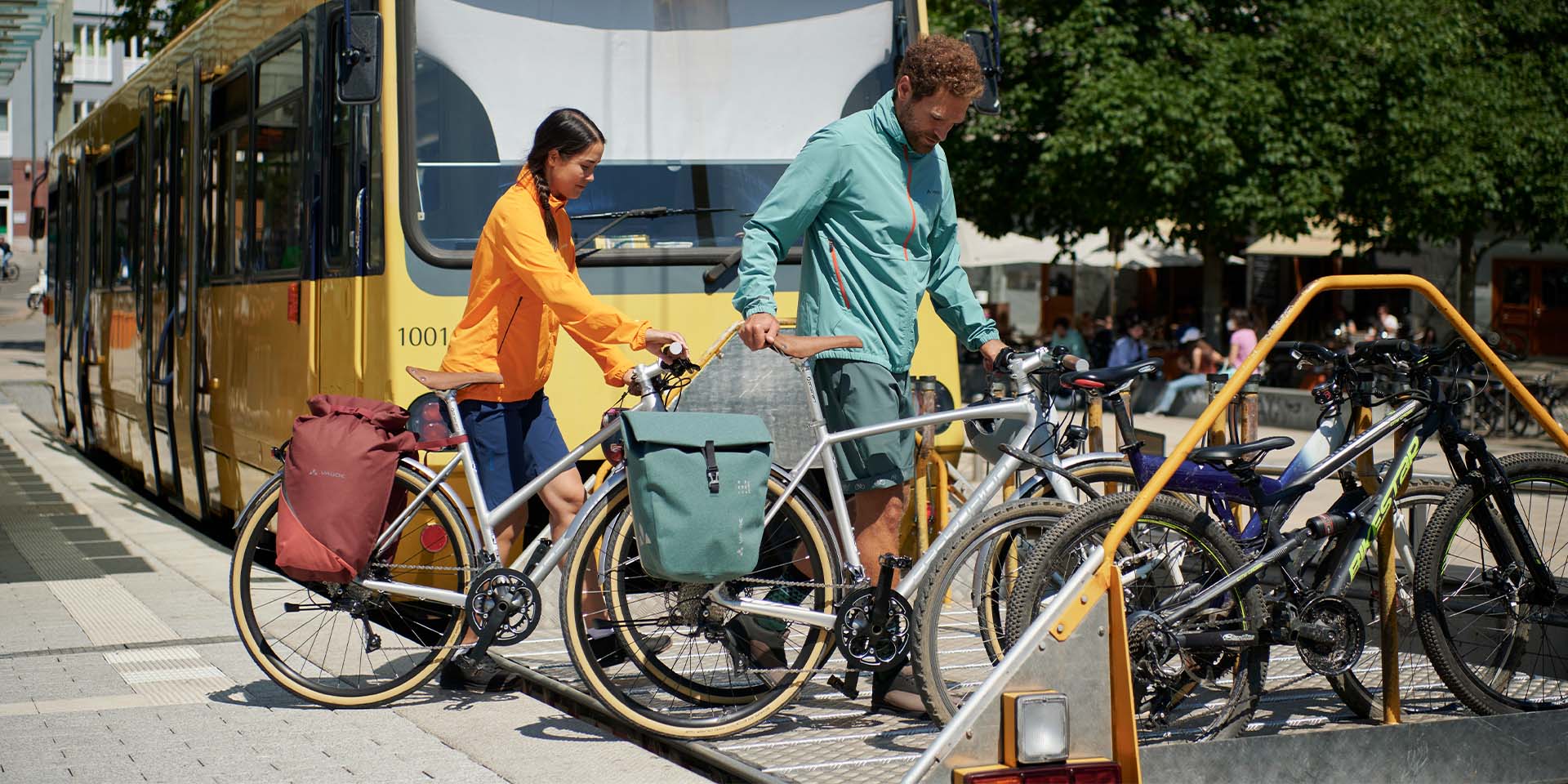 Commuting between Home Office and Office: The Right Companion for Every Commute