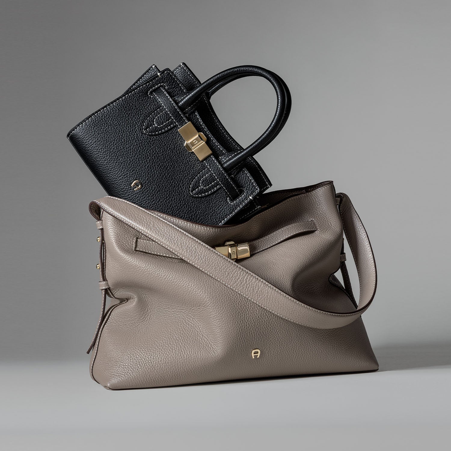 AIGNER | Elegant Bags & Leather Accessories - shop online WARDOW AIGNER | Elegant Bags & Leather Accessories - shop online WARDOW