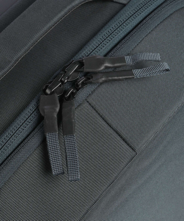Thule Subterra 2 S Spinner (4 wheels) dark slate
