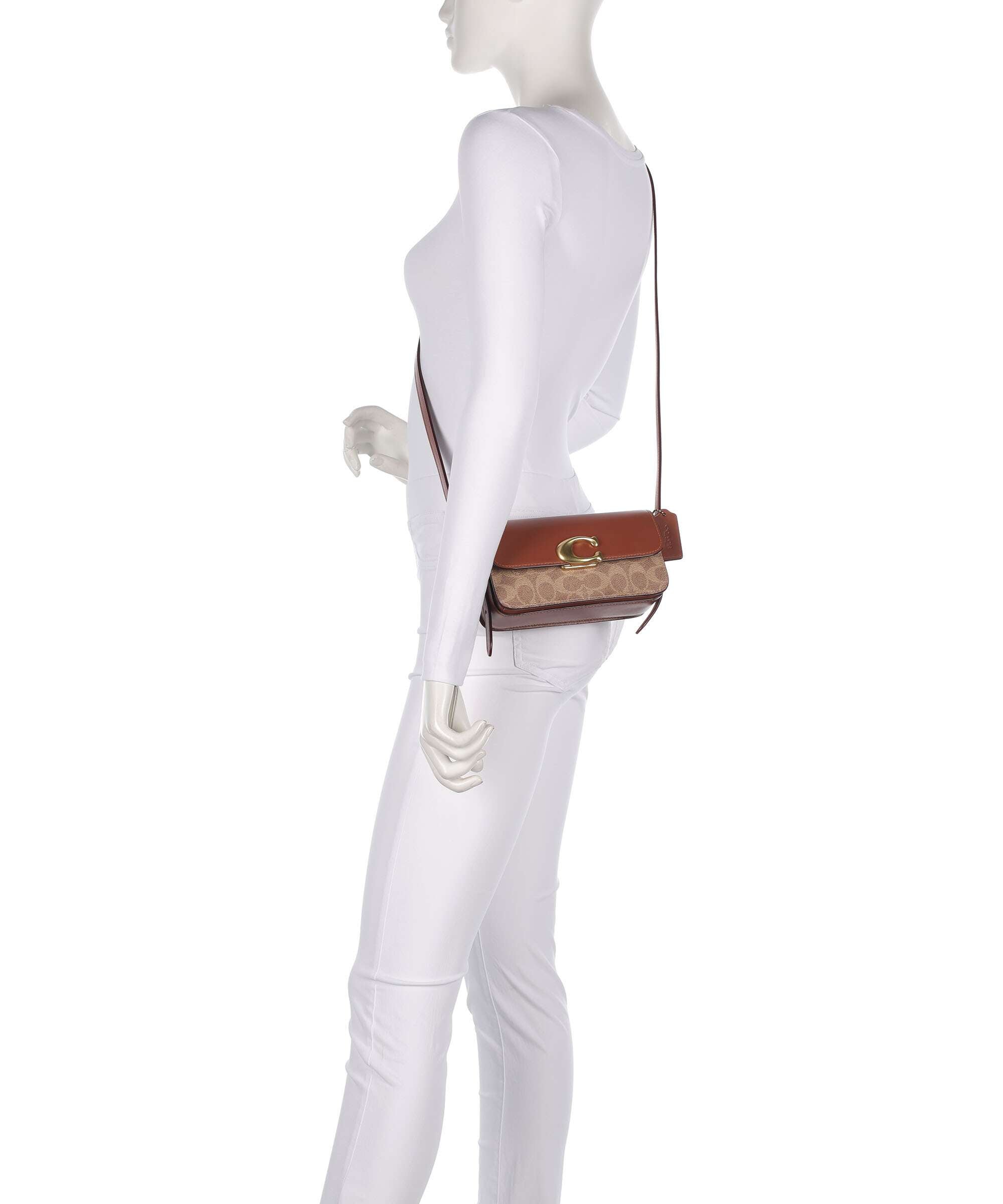 Coach Zoe Signature Shoulder bag fine grain cow leather tan