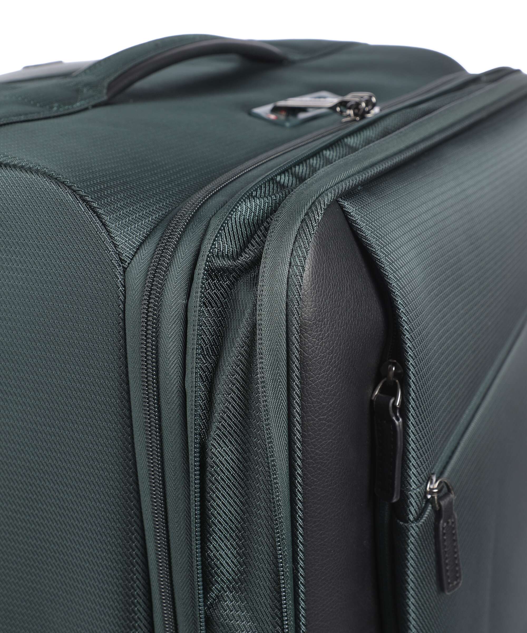 Delsey Paris Montmartre Air 3.0 Spinner (4 wheels) pine
