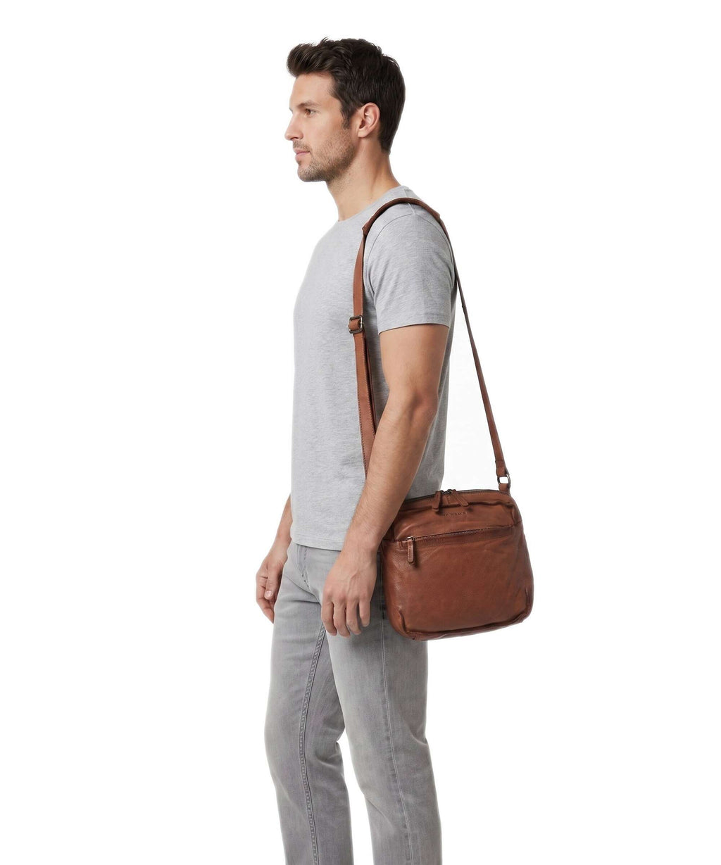 Harold's Submarine Crossbody bag cognac
