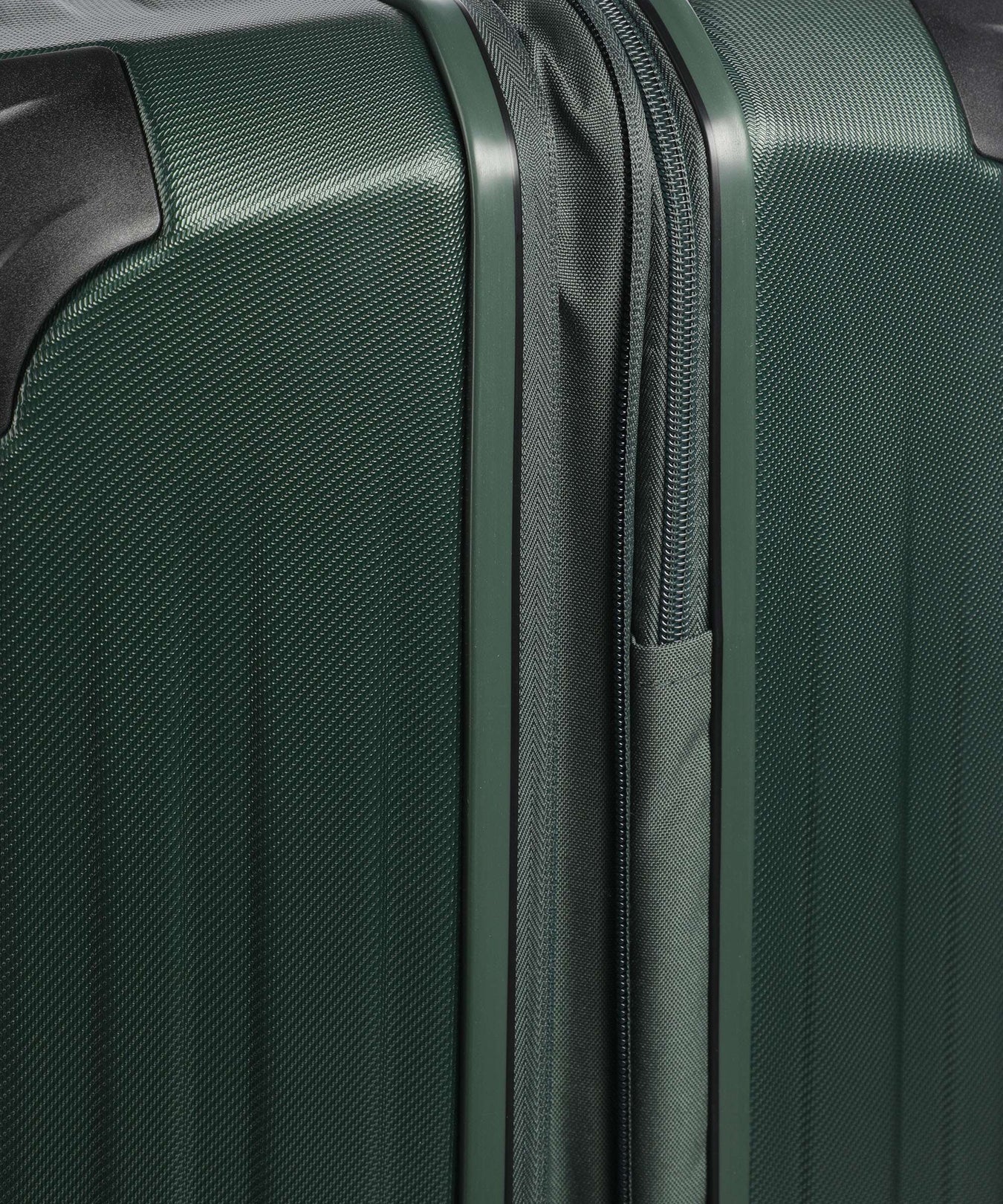 Travelite Dynamiic Spinner (4 wheels) grün