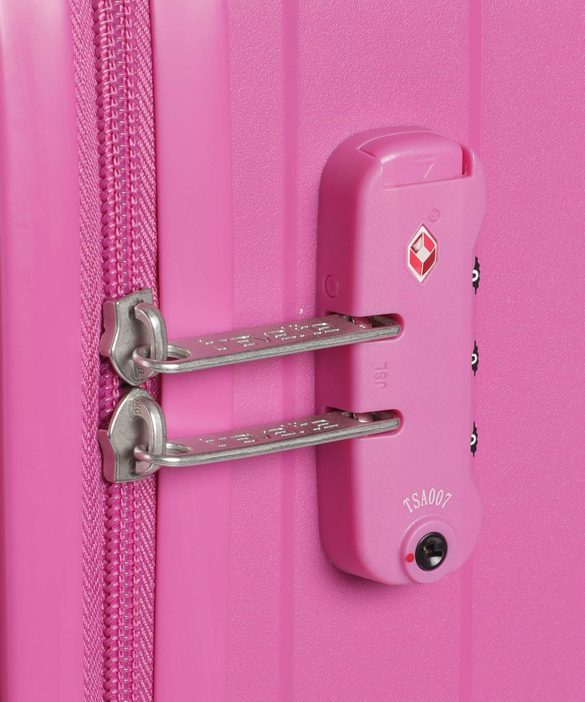 Travelite Pacific Spinner (4 wheels) pink