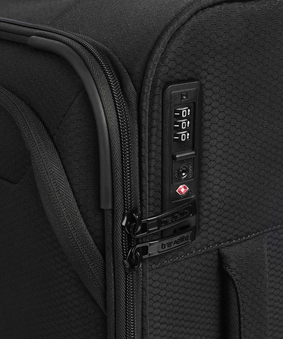 Travelite Kick Off Spinner (4 wheels) black