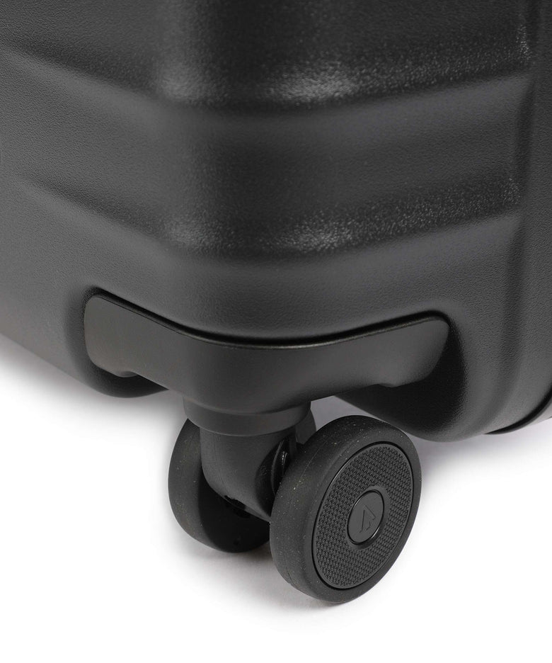 Titan Overseas Spinner (4 wheels) nightshade black