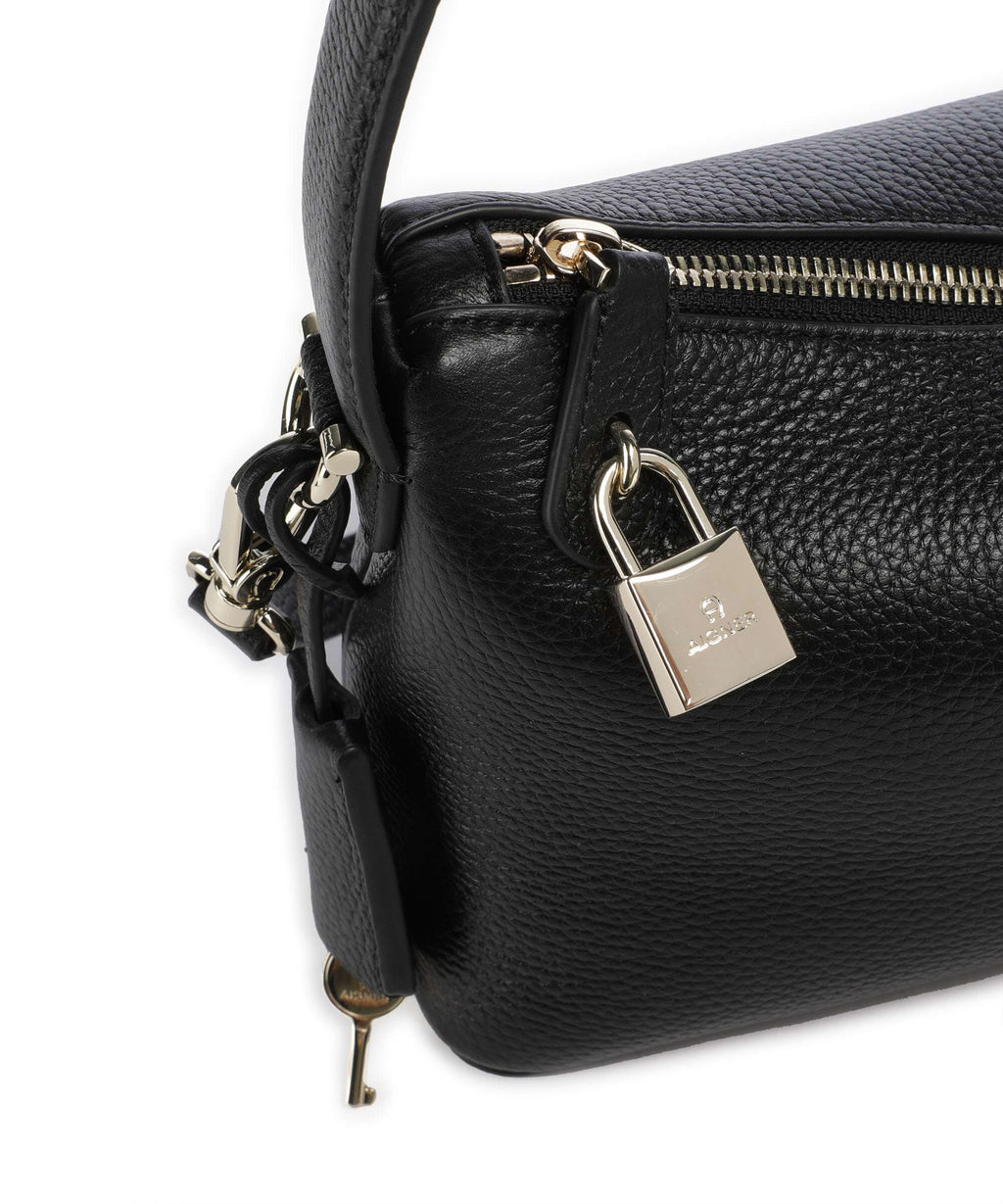 Aigner Delia S Shoulder bag black