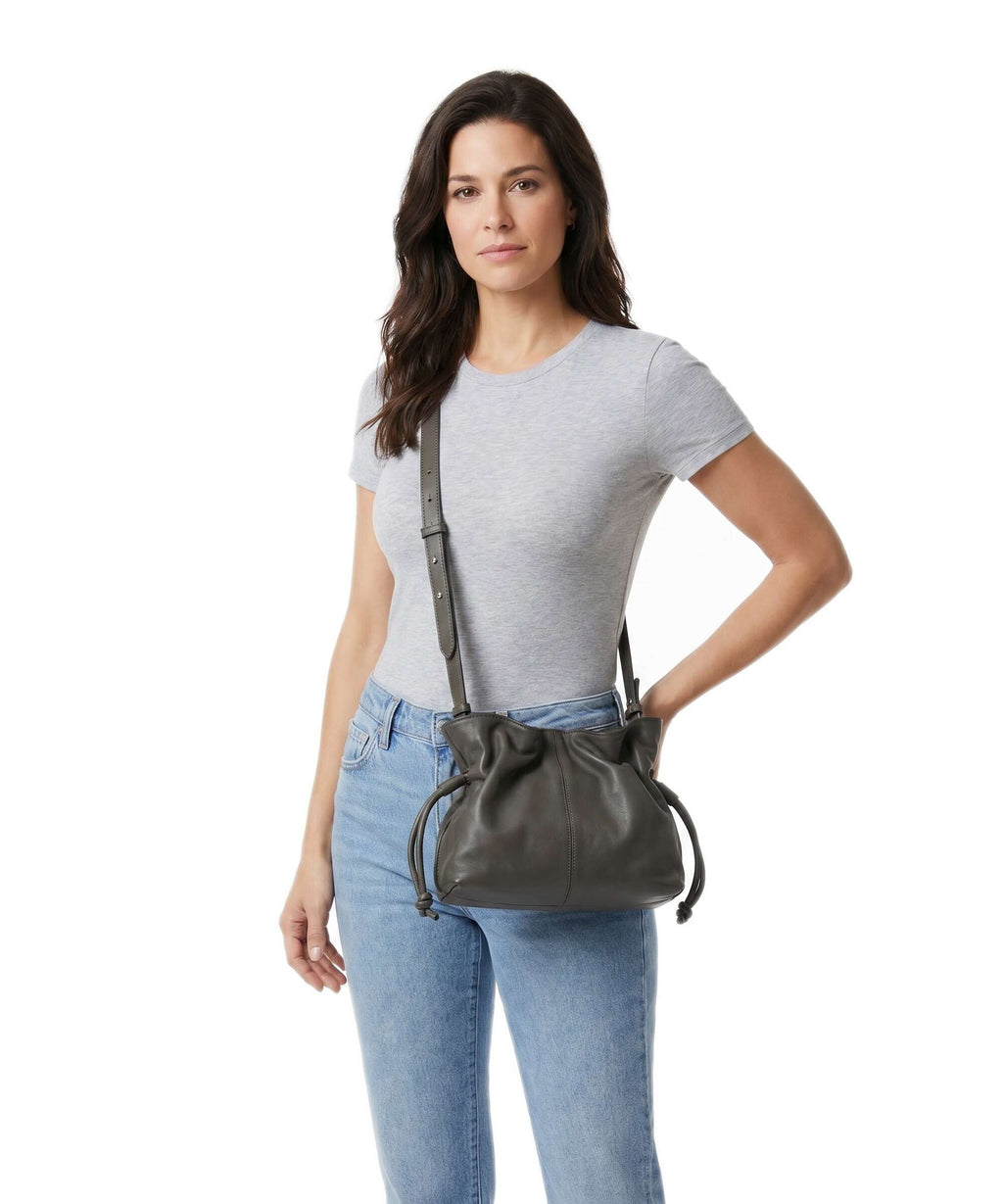 Marc O'Polo Simona Bucket bag mossy earth