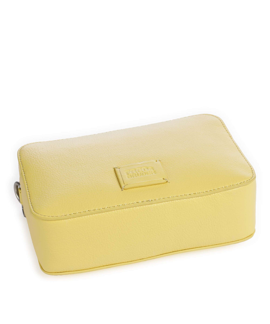 FredsBruder Feeling Good Crossbody bag soft lemon
