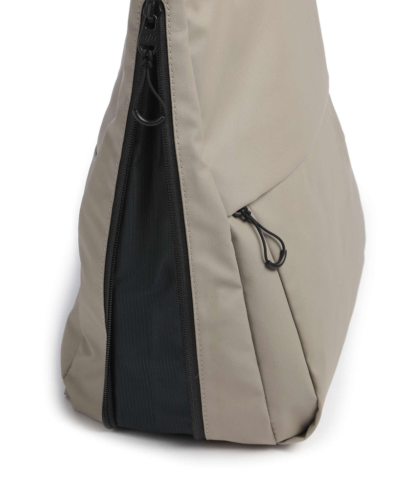 Aunts & Uncles Japan Lite Todori Hobo bag driftwood