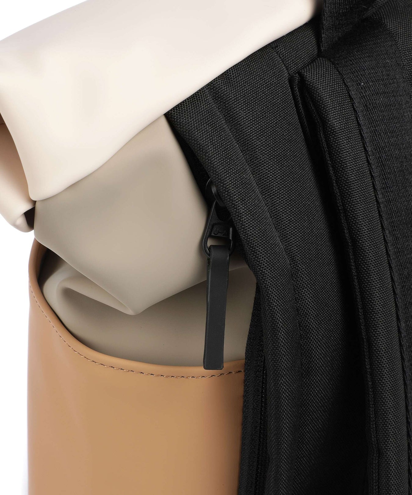 Ucon Acrobatics Lotus Hajo Medium Rolltop backpack nude/clay