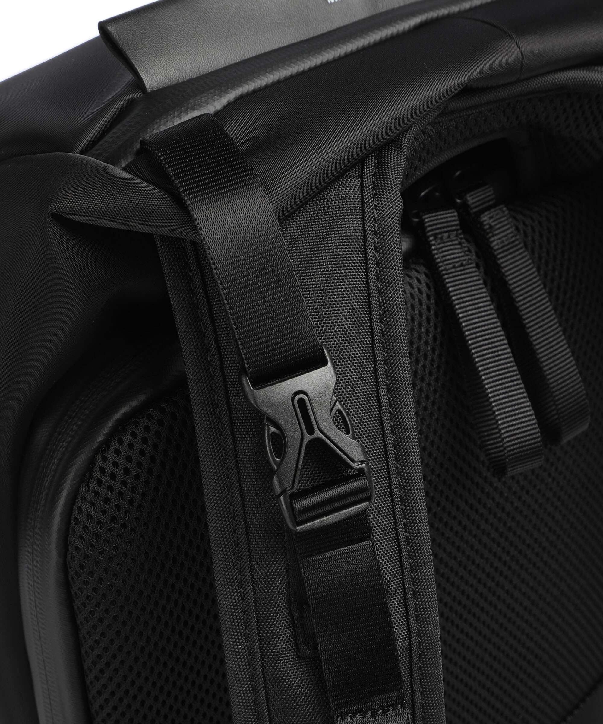 Côte&Ciel Saru Sleek Backpack black