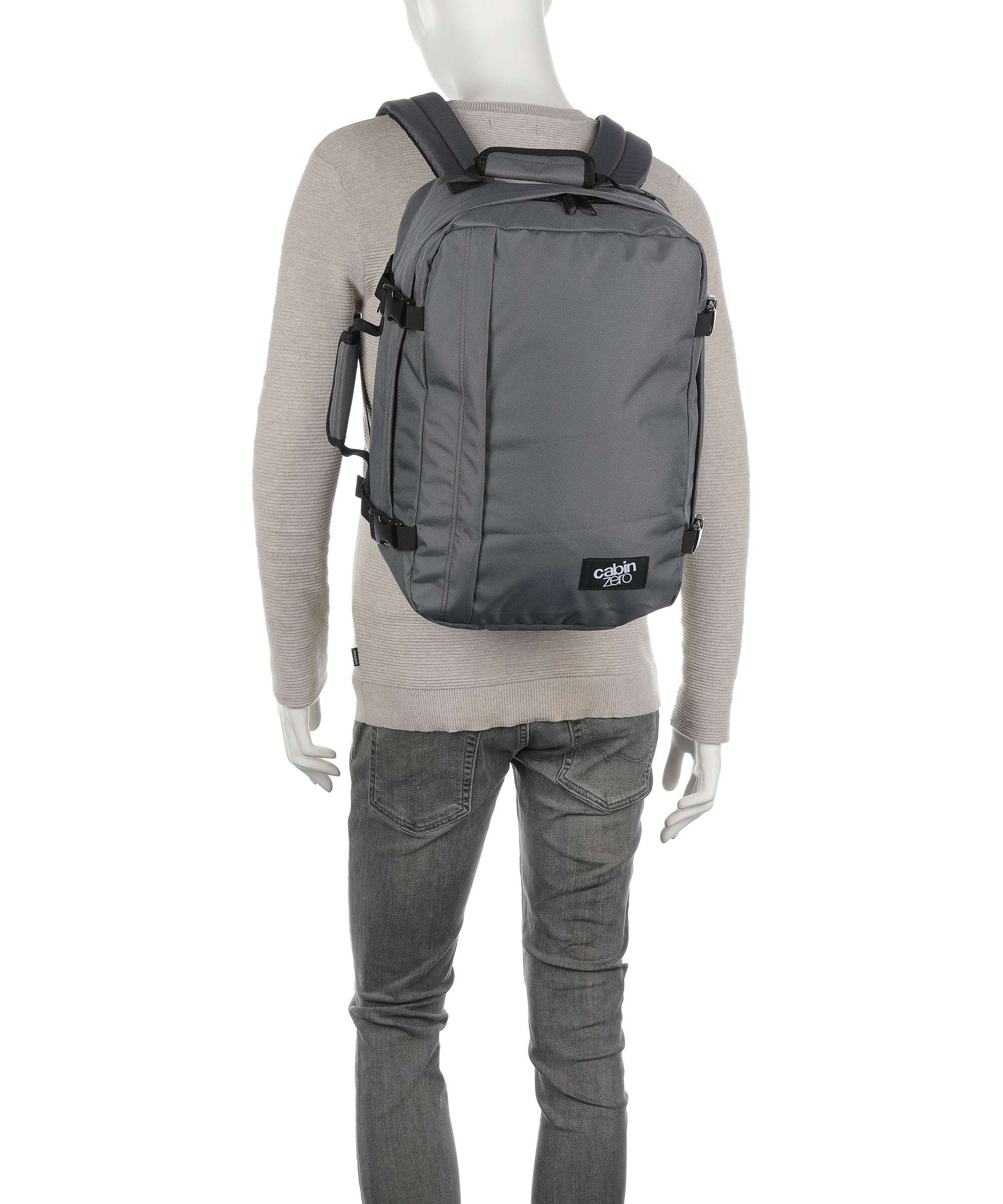 Cabin Zero Classic 36 Travel backpack navy