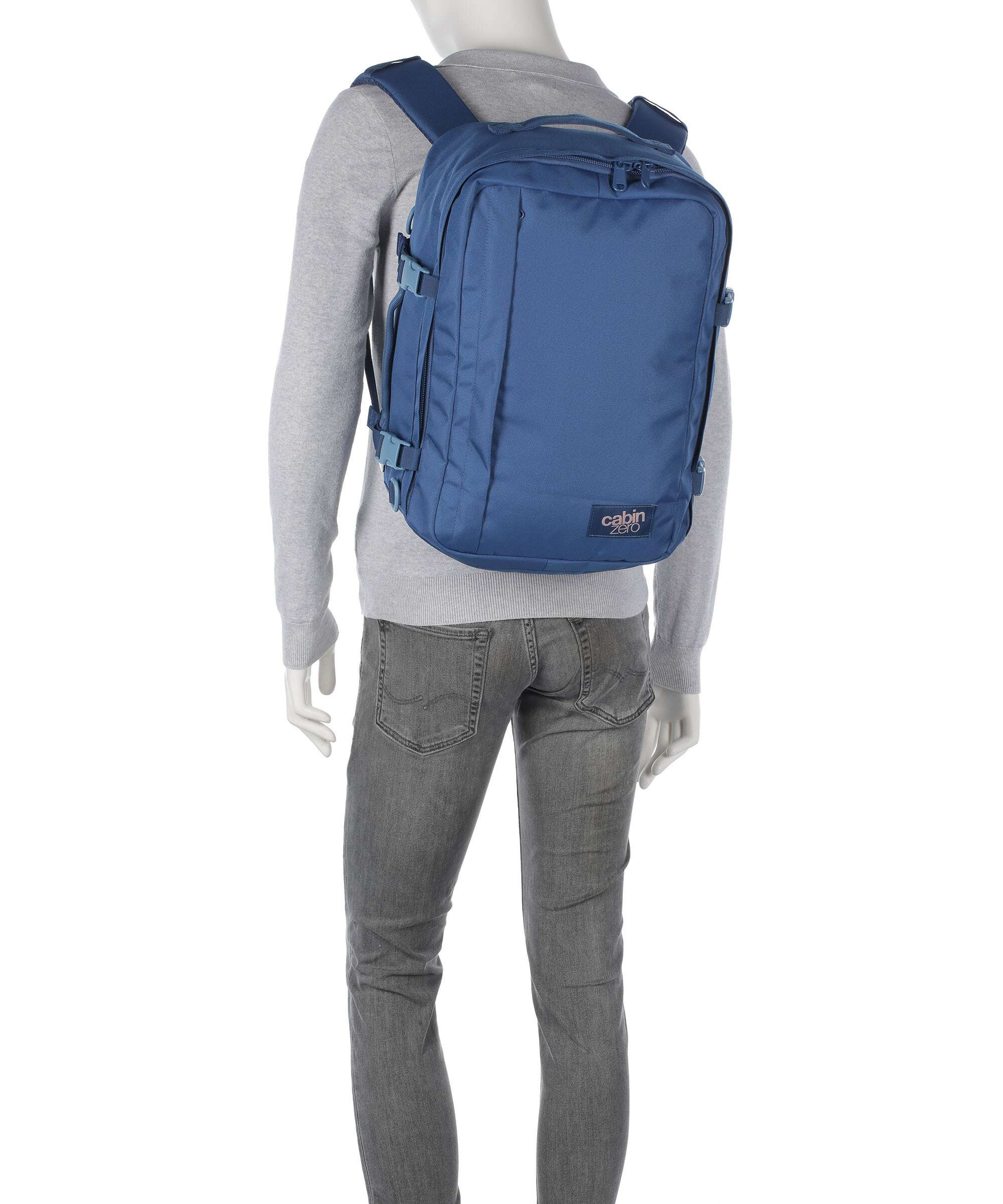 Cabin Zero Classic Plus 32 Travel backpack absolute black