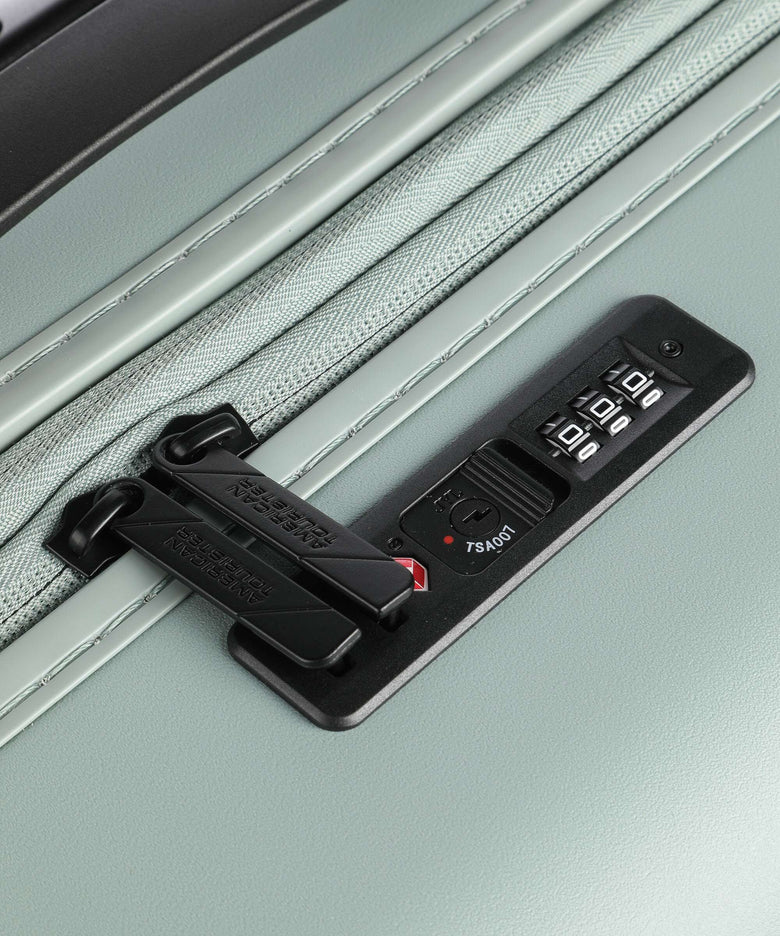 American Tourister Novastream Spinner (4 wheels) nomad green