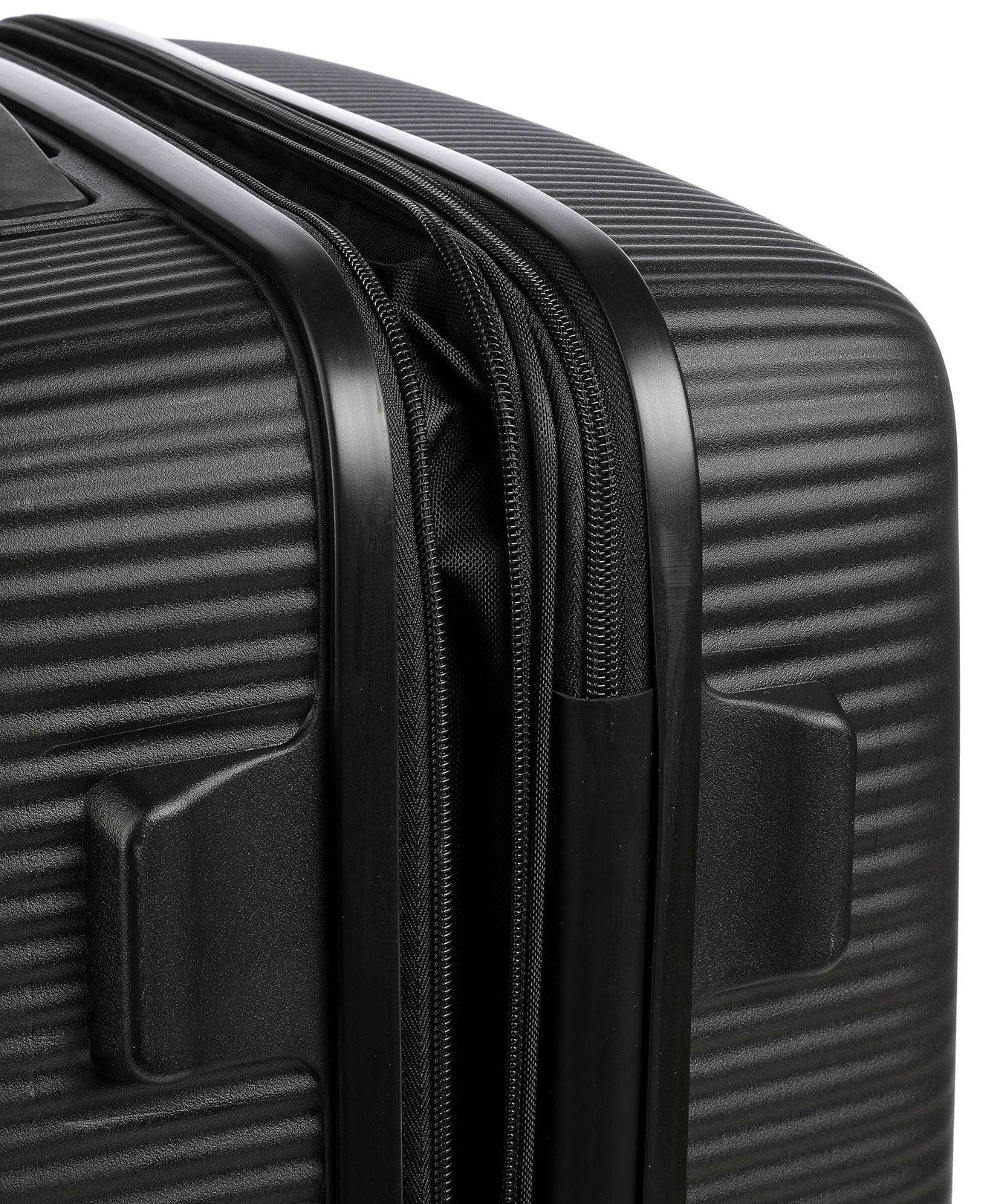 American Tourister Soundbox Spinner (4 wheels) bass black