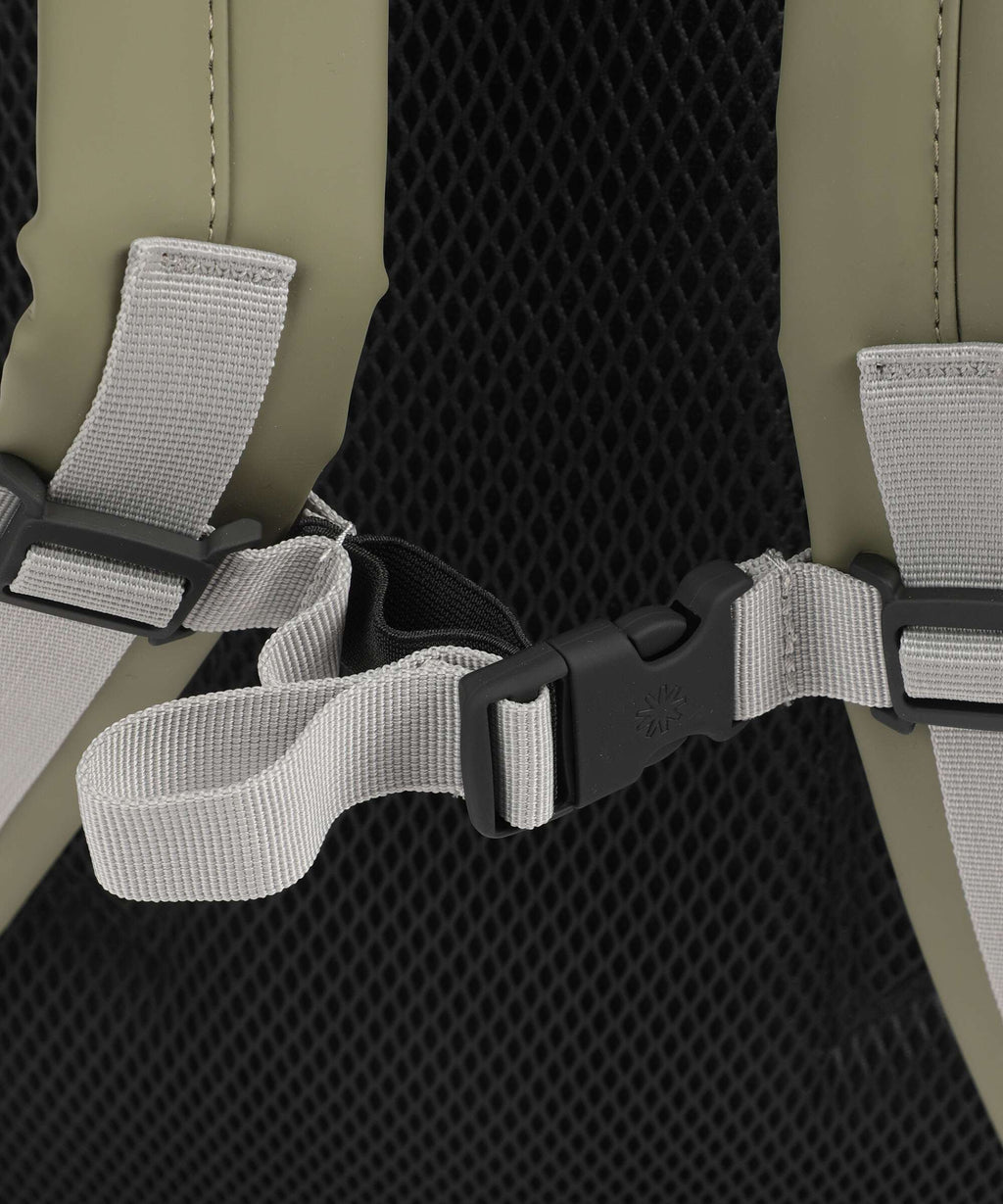 Rains Trail Clip Front Backpack marsh