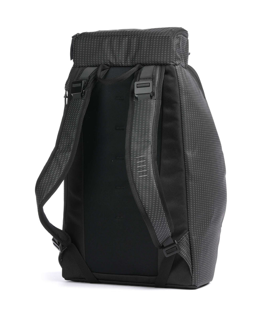 Db Hugger 25L Backpack reflective black