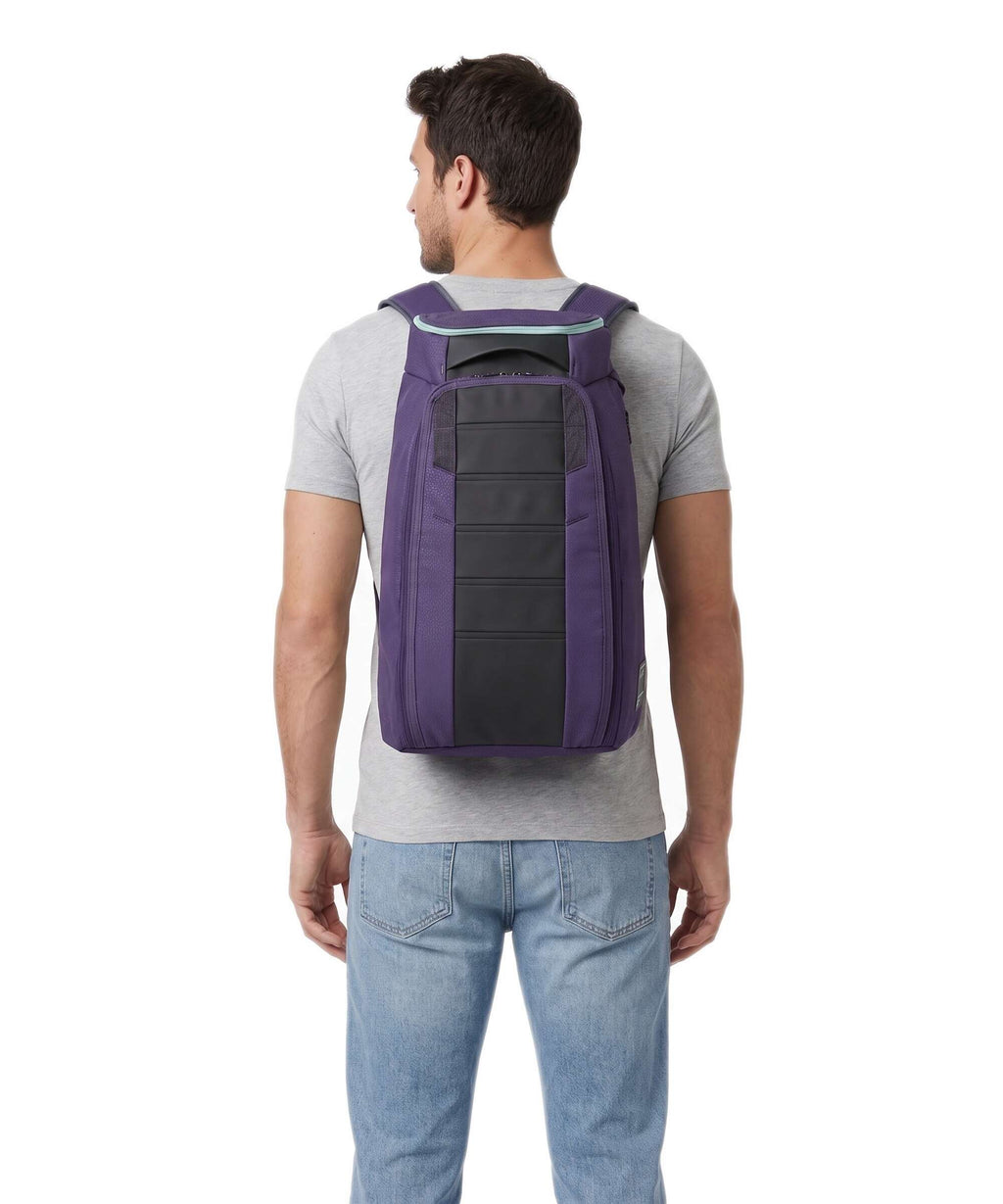 Db Hugger 25 Backpack black purple