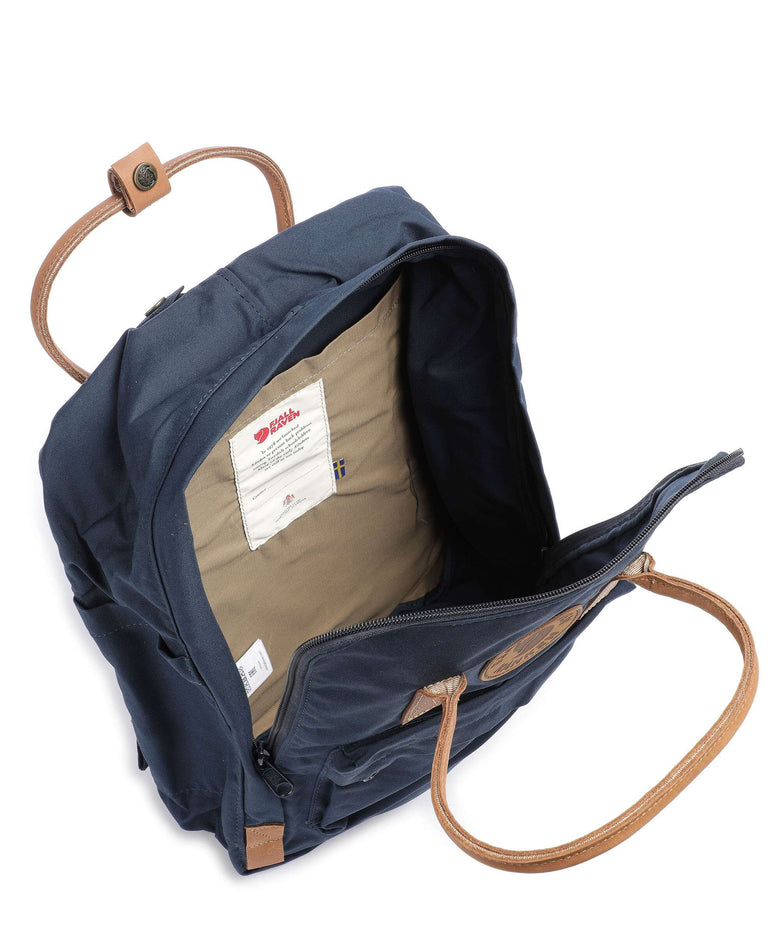 fjllrven kanken no.2 rucksack navy Fjallraven Backpack, Clothing, Shoes & Accessories padded compartment with a zipper provides safe storage for a laptop computer (up to 15) Fjllrven Knken No. 2 Backpack