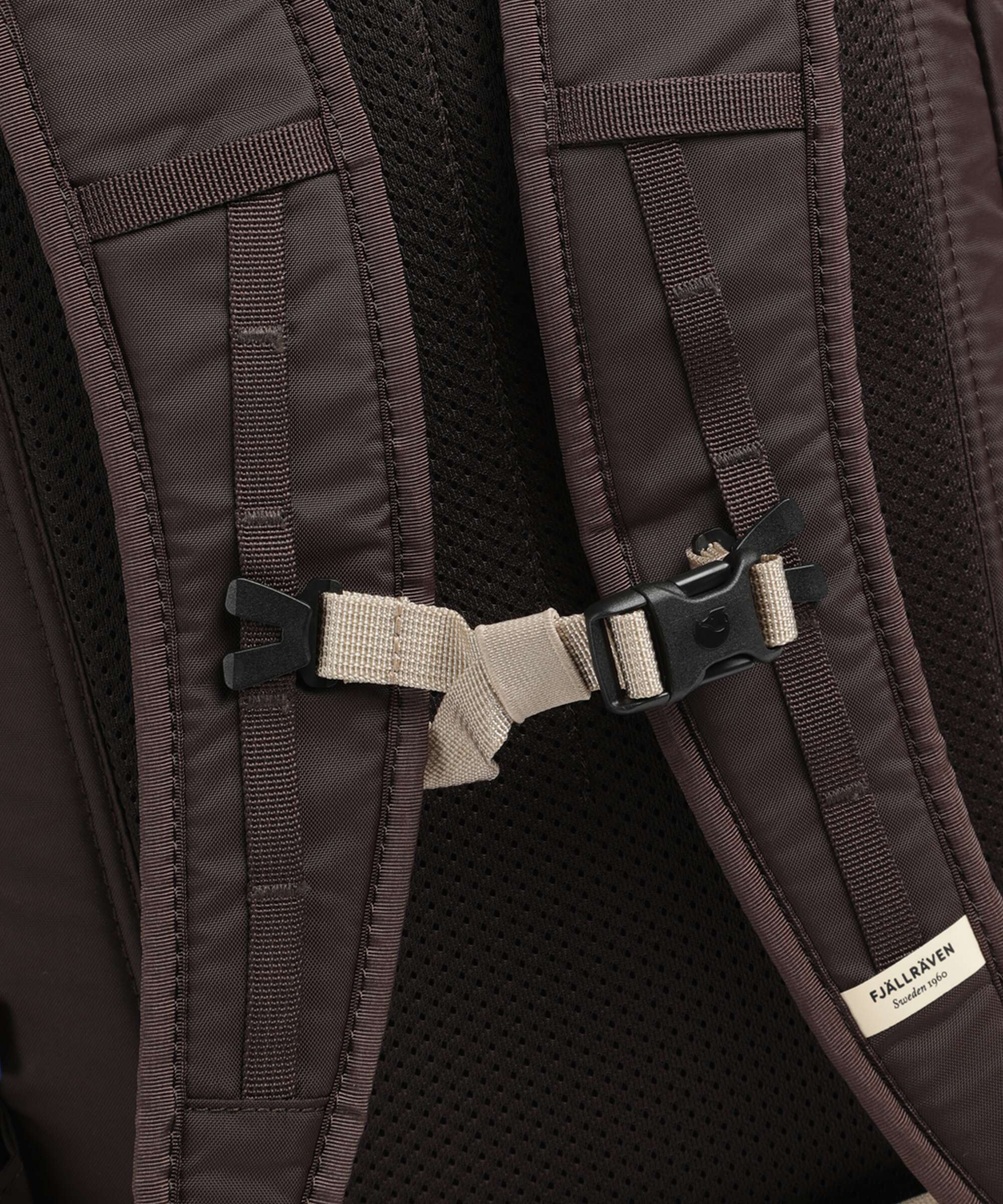 Fjällräven High Coast 24 Rolltop backpack black oak