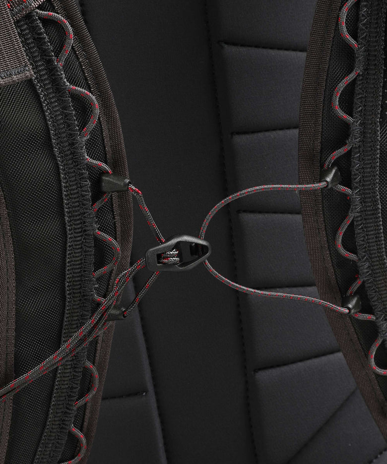 Klättermusen Ull 30L Hiking backpack raven