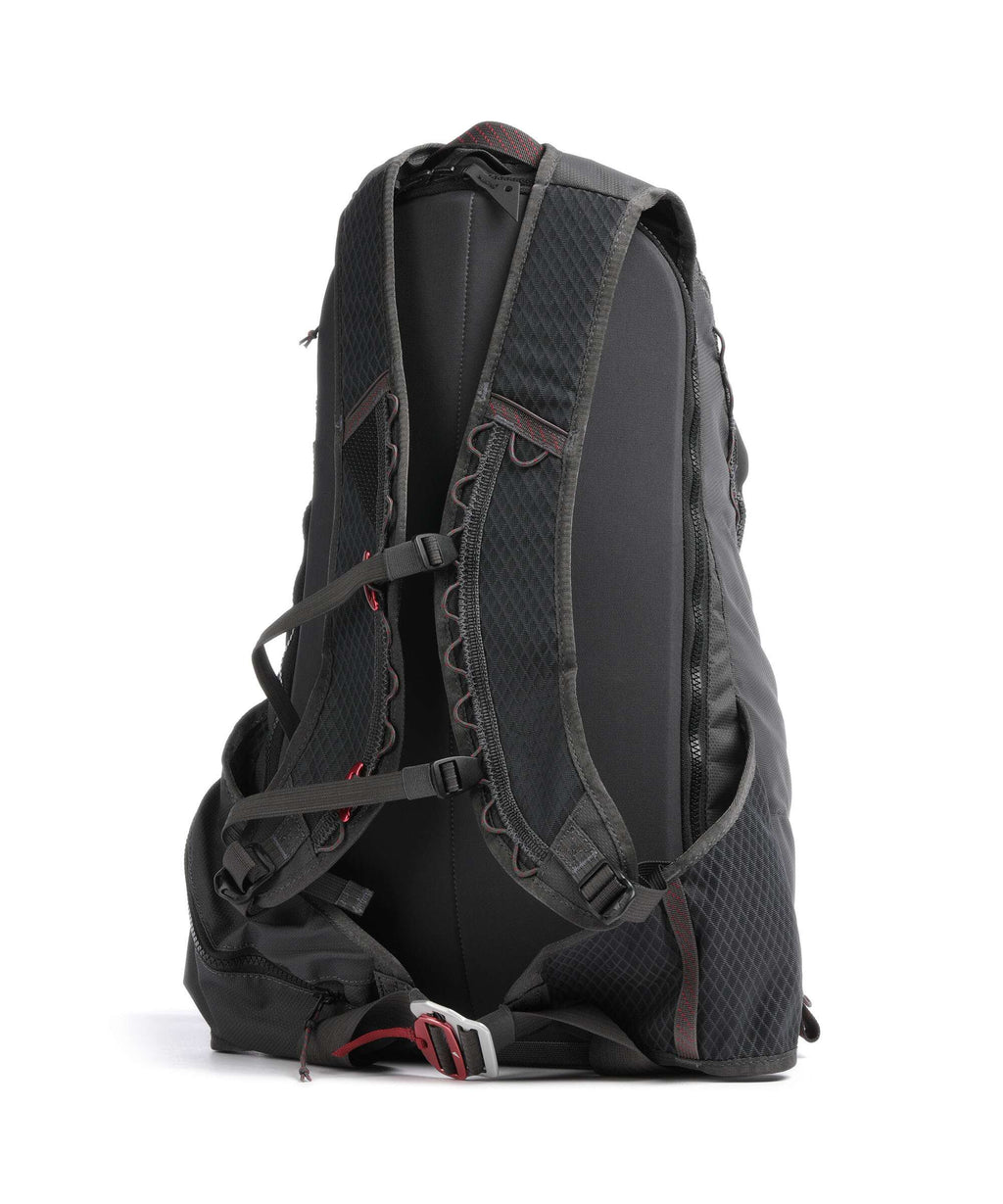 Klättermusen Jökull 18 Hiking backpack raven