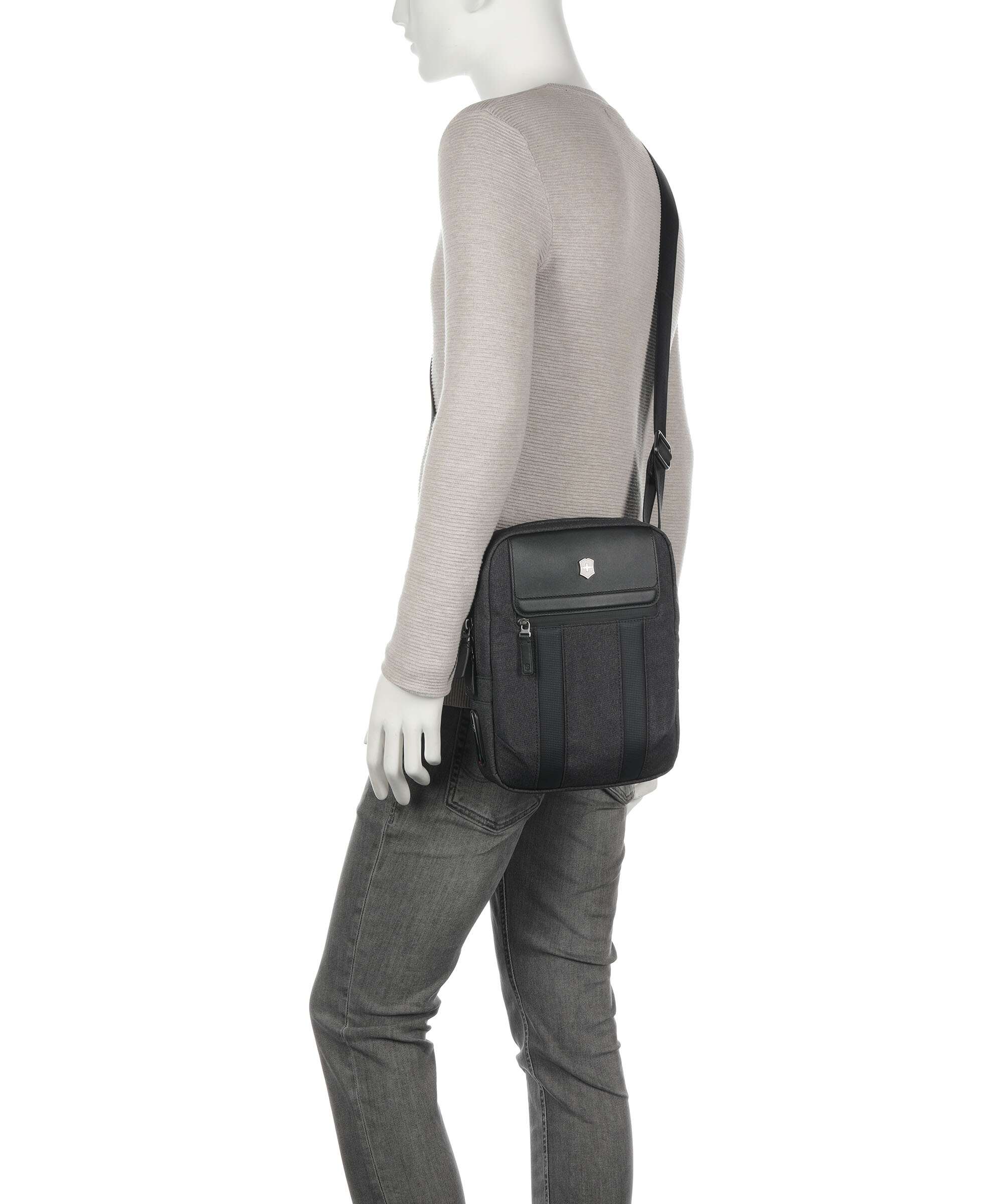 Victorinox Architecture Urban 2 Crossbody bag 10″ polyester grey