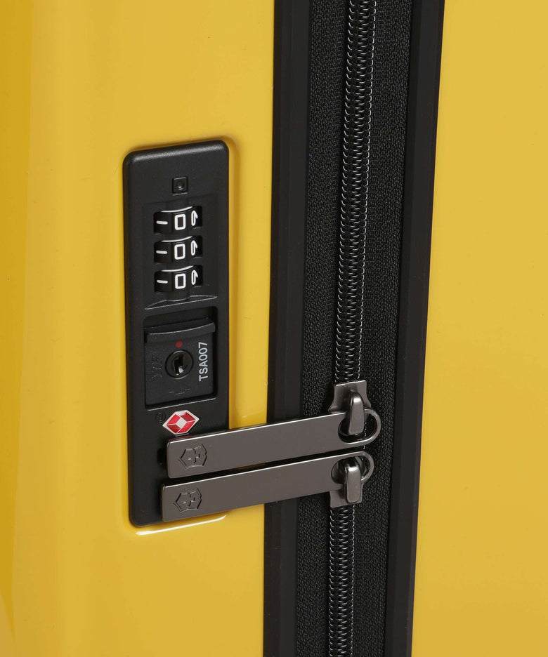 Victorinox Airox Global Spinner (4 wheels) gold yellow