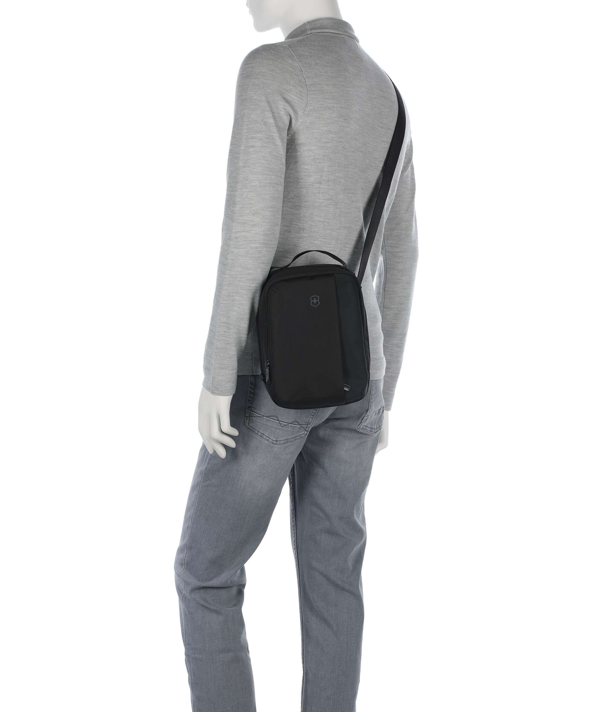 ソーブラック　ショルダーバッグノベルティー Victorinox Travel Essentials Crossbody bag polyester black