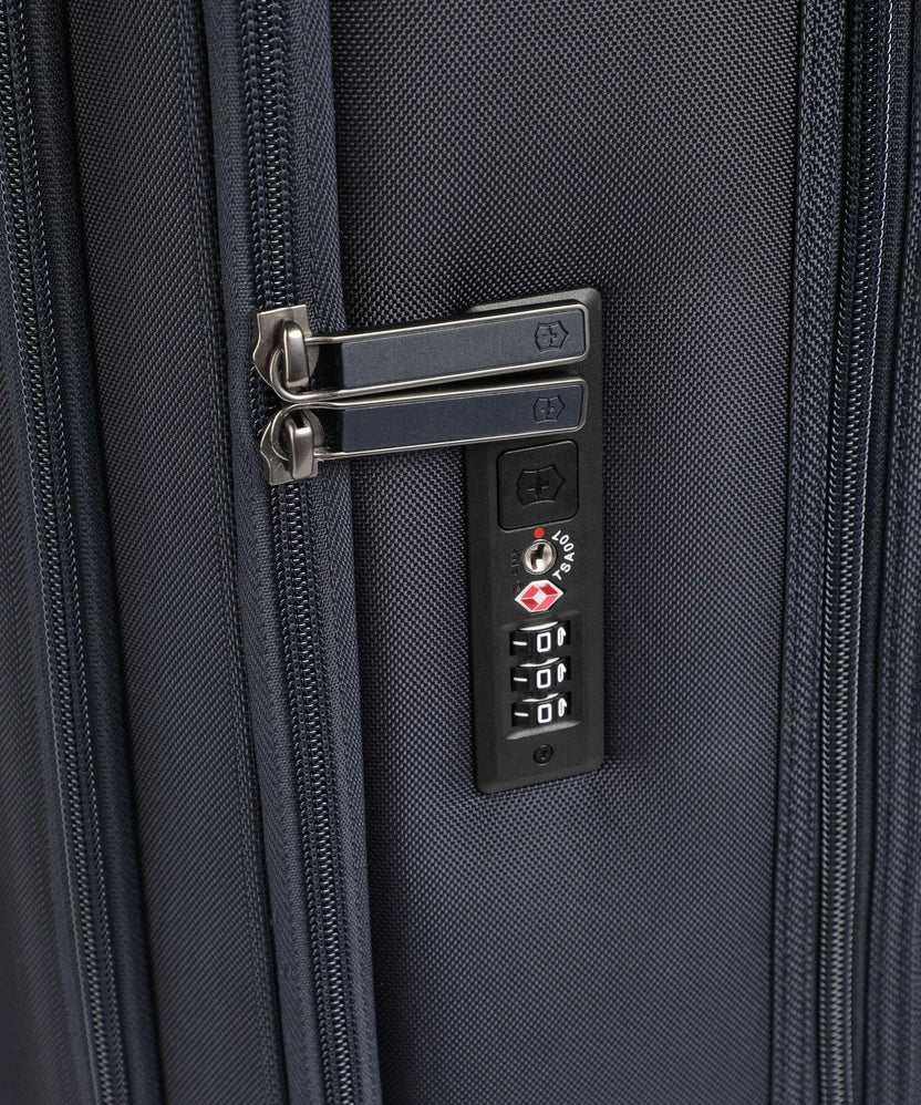 Victorinox Werks Traveler 7.0 L Spinner (4 wheels) navy blue
