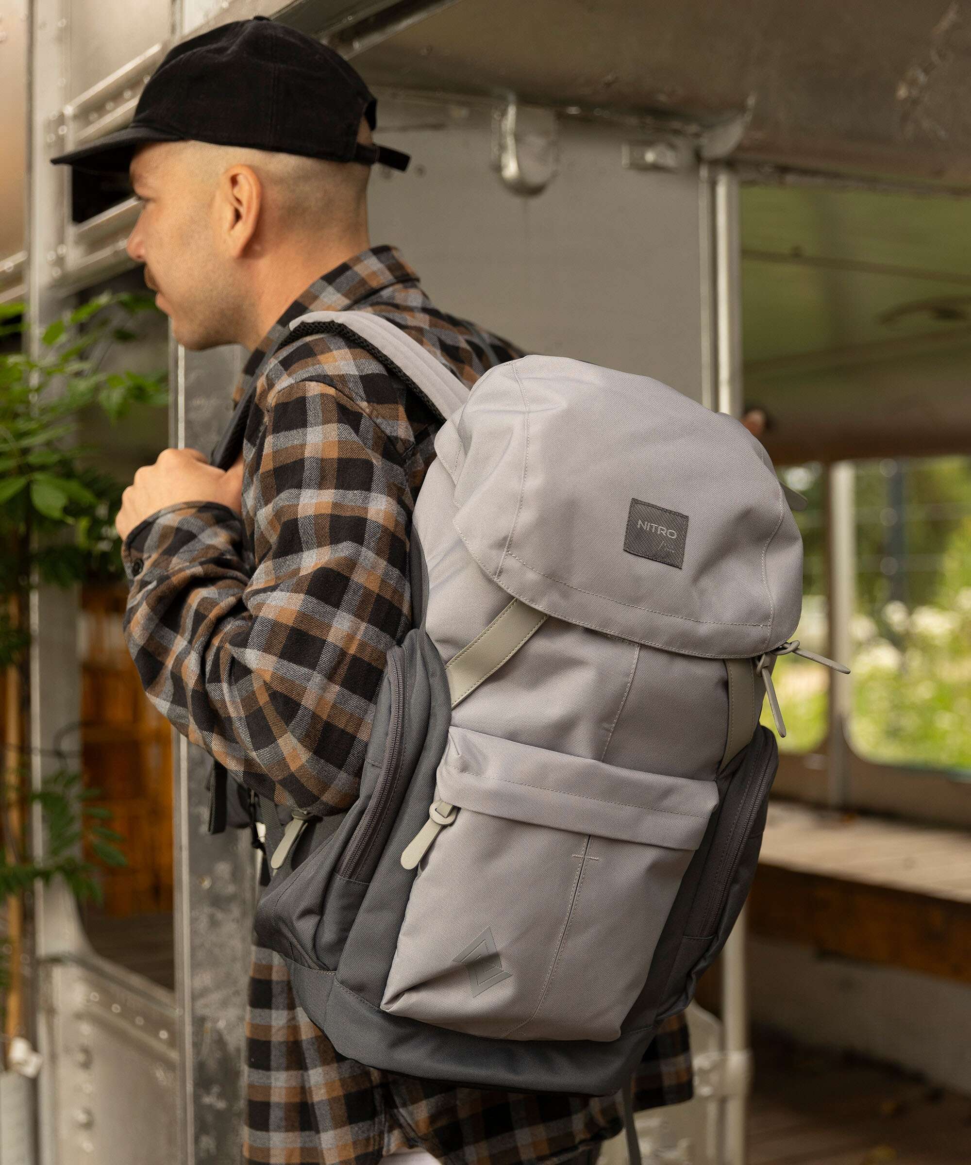 Nitro Daypacker Two 32 Backpack graphite