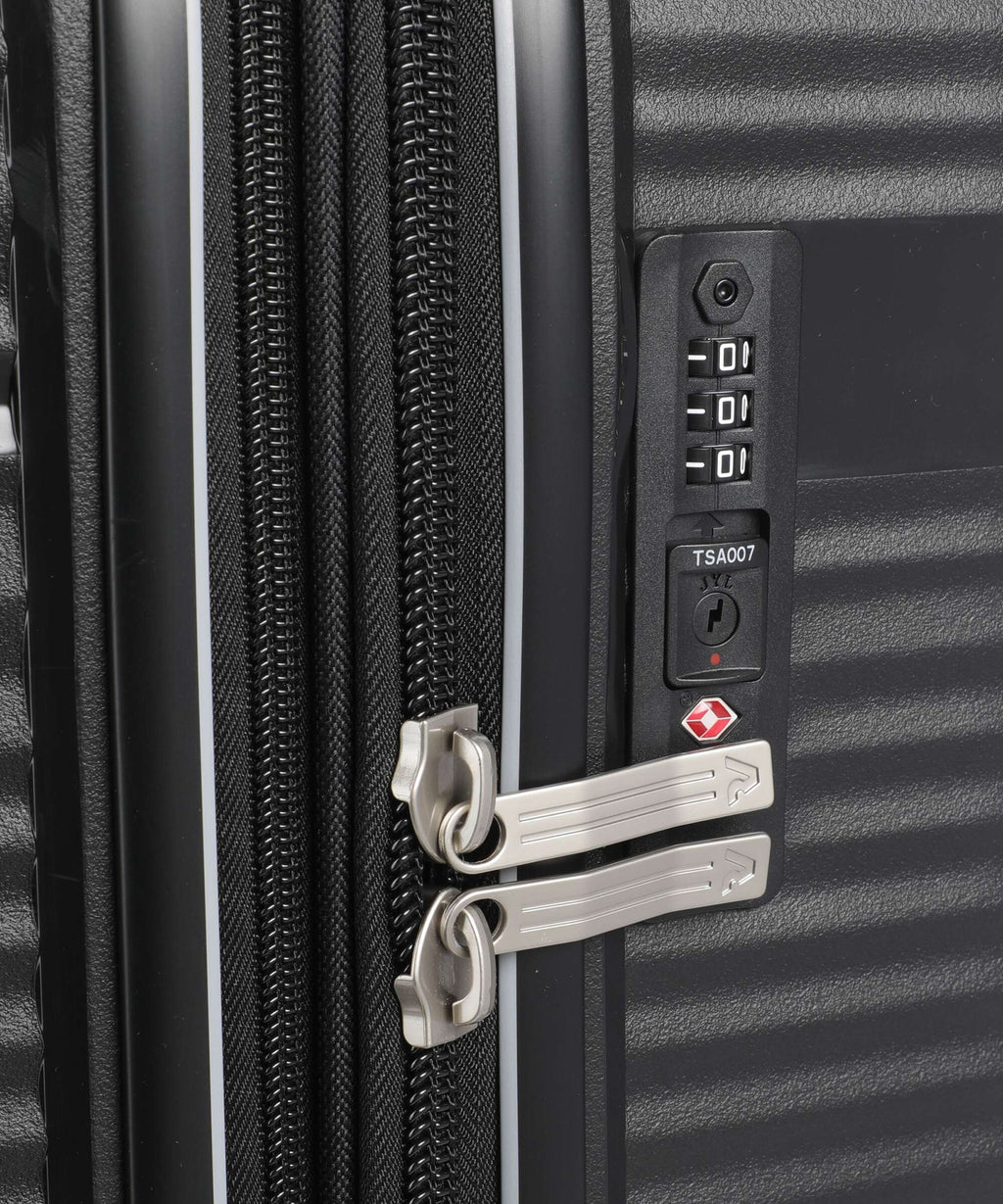 Roncato R-Lite Spinner (4 wheels) nero