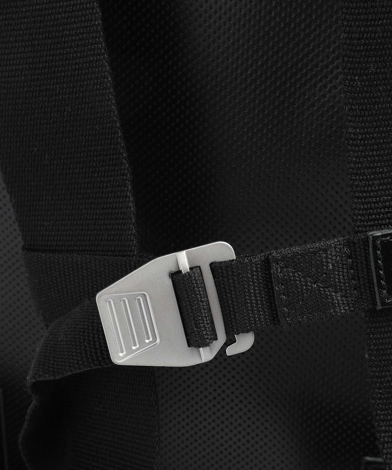 Brooks England Pickwick Reflective Leather Small Rolltop backpack black