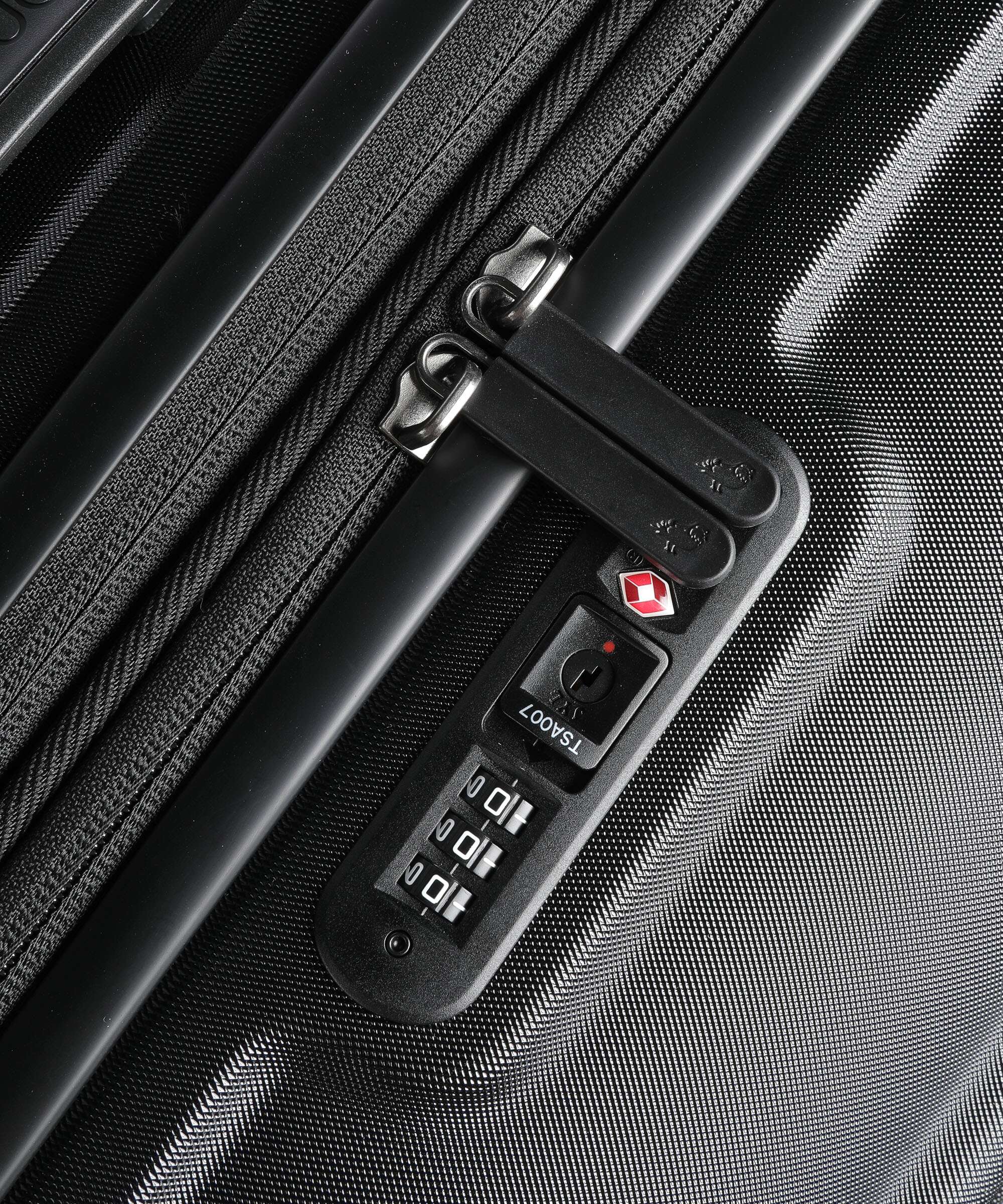 Mandarina Duck Logoduck+ Spinner (4 wheels) black