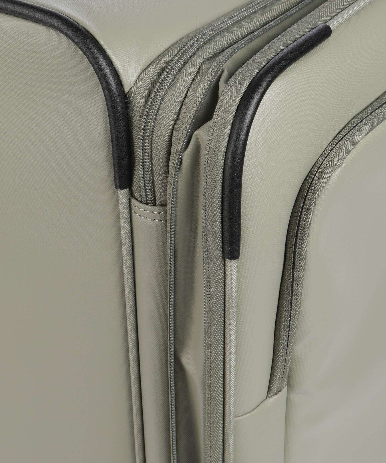 Mandarina Duck Eco Coated Spinner (4 wheels) mud