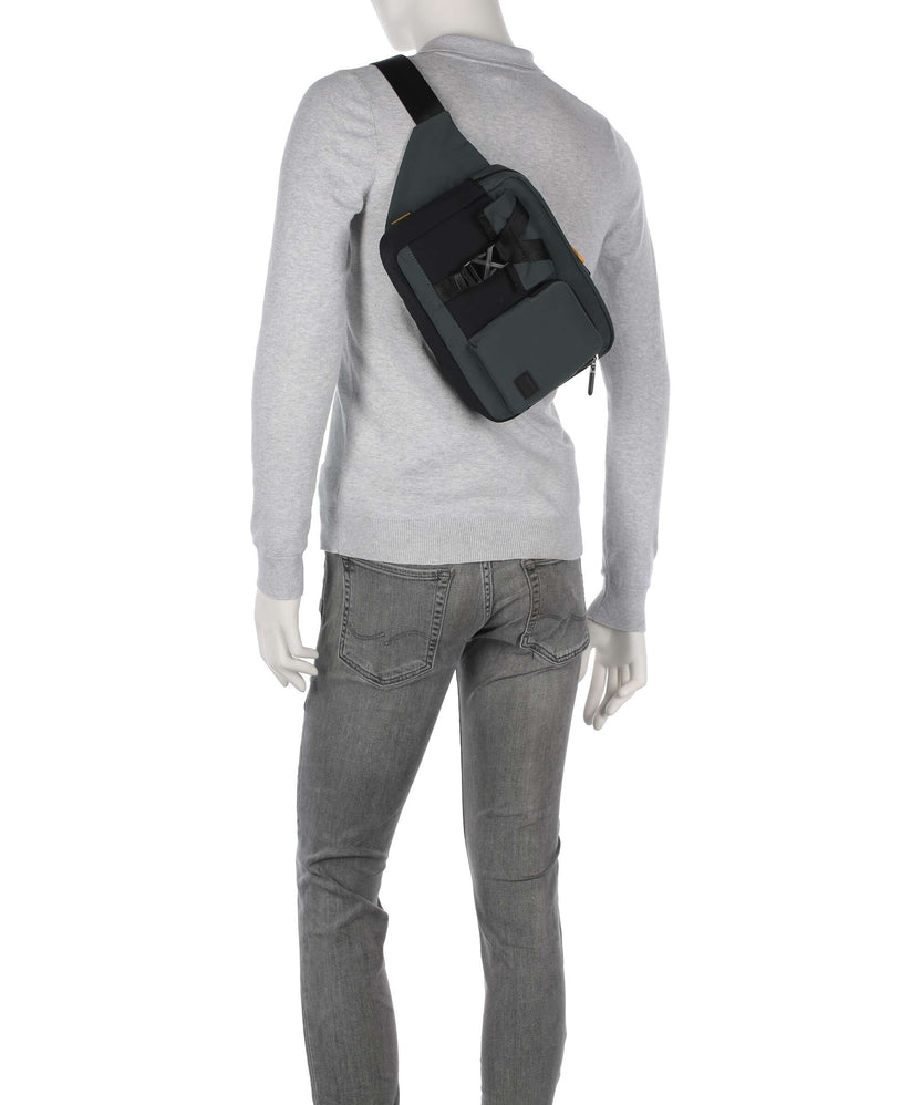 Mandarina Duck Y-Lite Fanny pack pine green