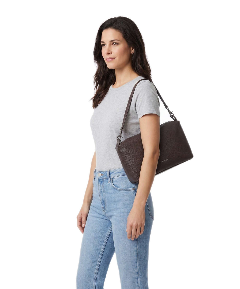 Mandarina Duck Mellow Leather Shoulder bag espresso