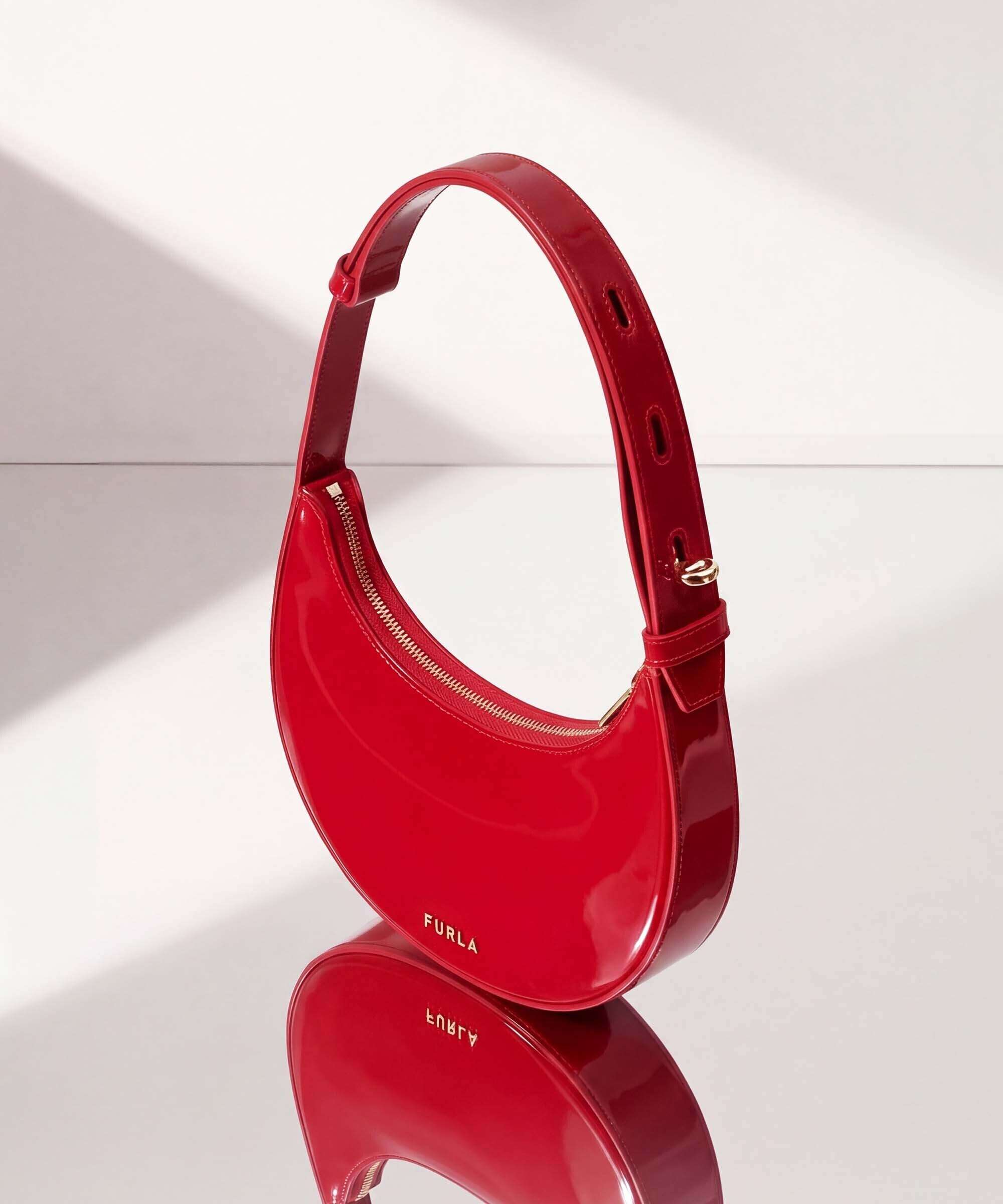 Furla Delizia Mini Shoulder bag patent leather rosso - WE00649