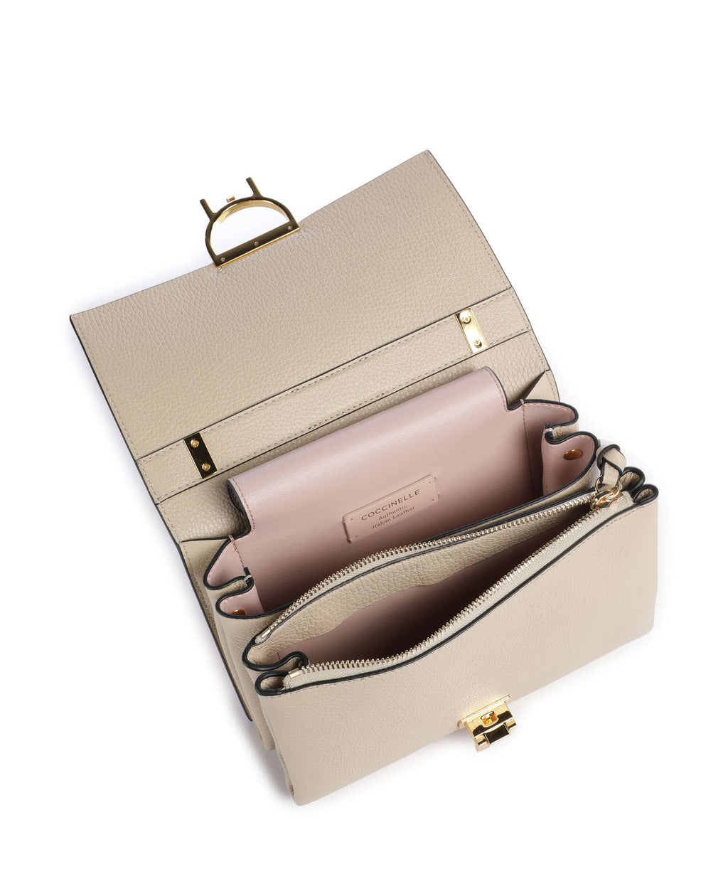 Coccinelle Arlettis Shoulder bag sandshell