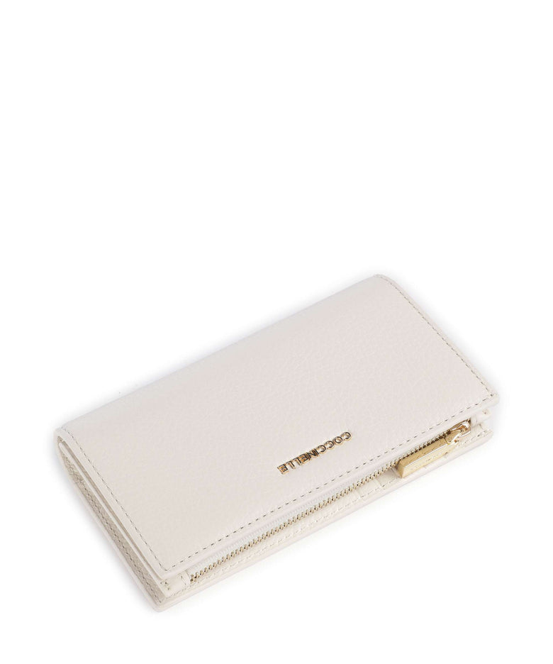 Coccinelle Metallic Soft Wallet pearl