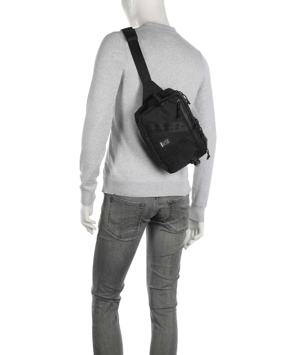 Chrome Heritage Tensile Sling bag black