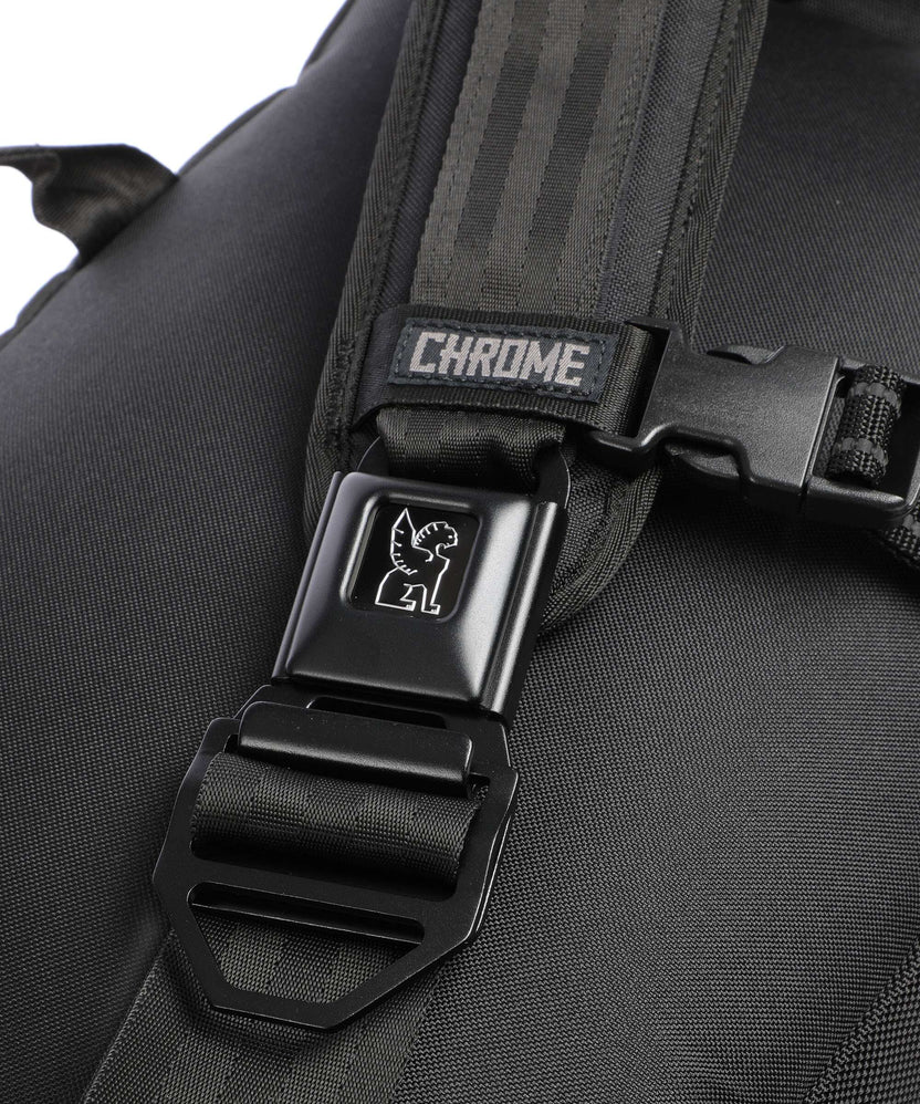 Chrome Kadet Max Fanny pack black tarp