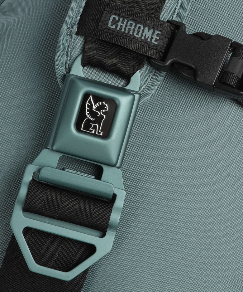 Chrome Kadet Max Messenger bag steel blue