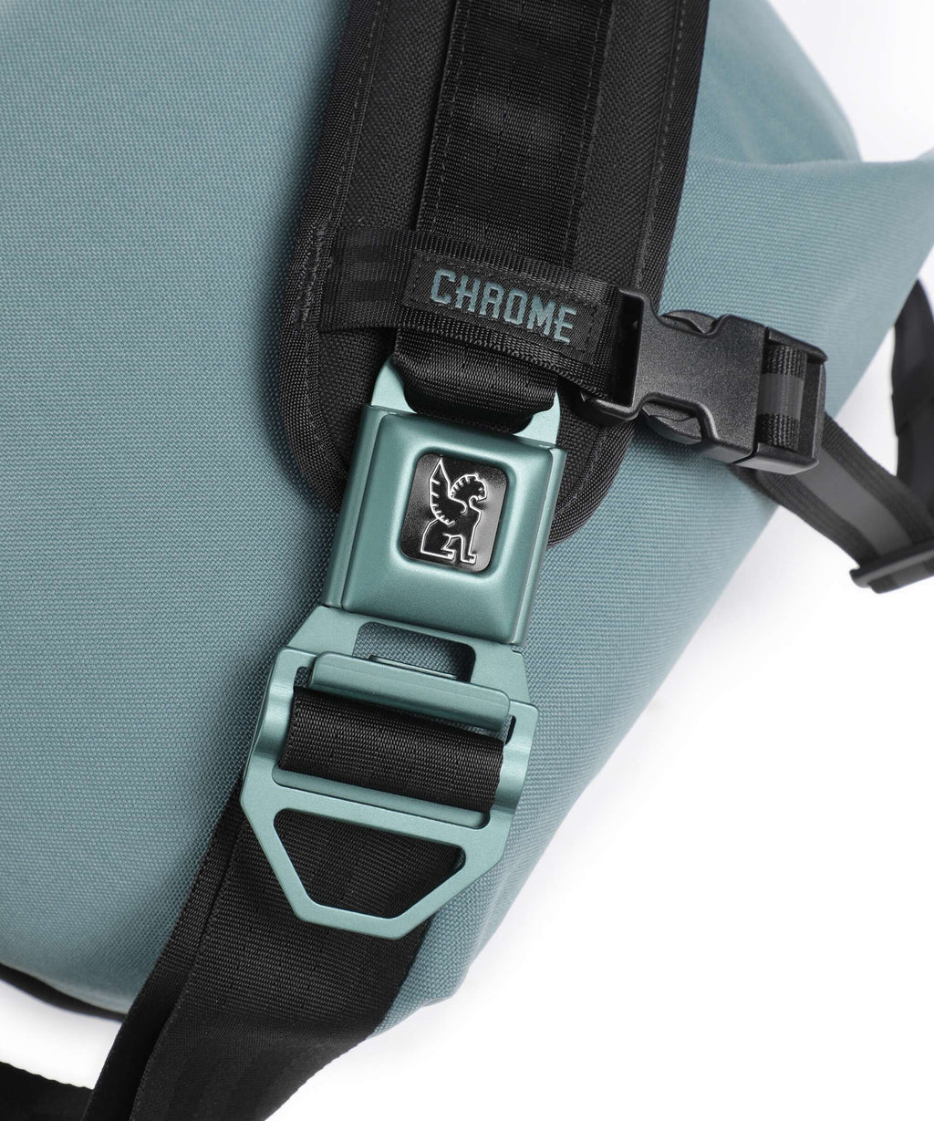 Chrome Citizen 15 Messenger bag steel blue