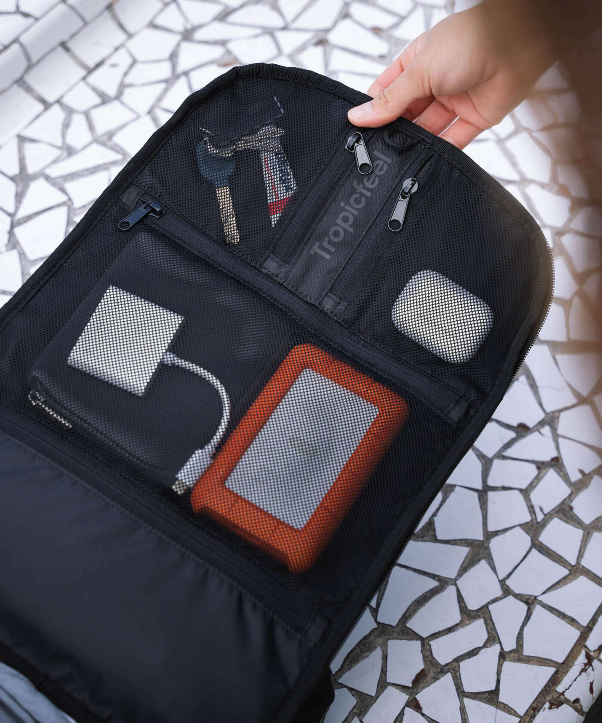 Tropicfeel Nest Travel backpack core black